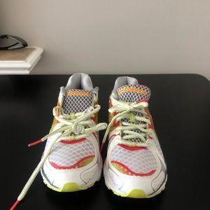 Women’s New Balance Sneakers